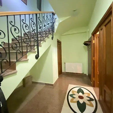 Ambasador Boutique Guest house *