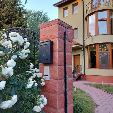 Ambasador Boutique Guest house *